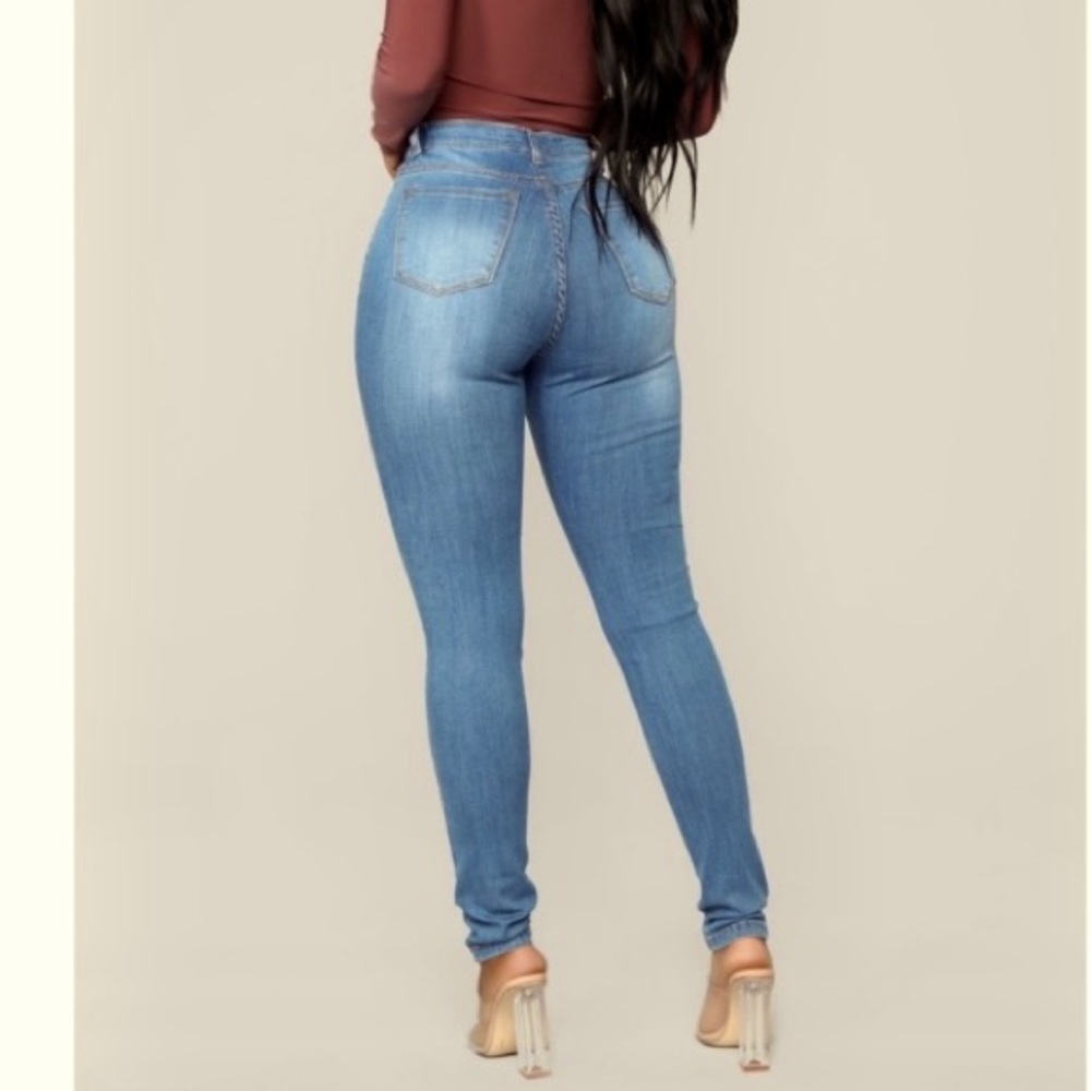 Fashion Nova Medium Wash High Rise Jeggings - Picture 3 of 8